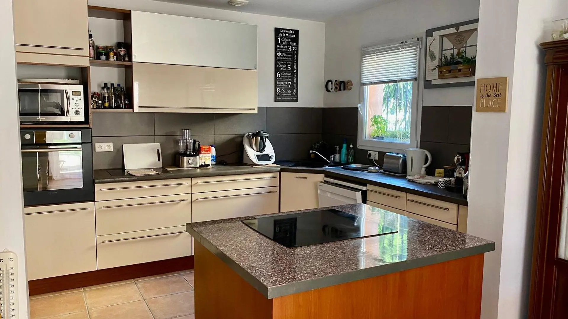 Maison Cauviere Marseilles 0*,  Frankreich